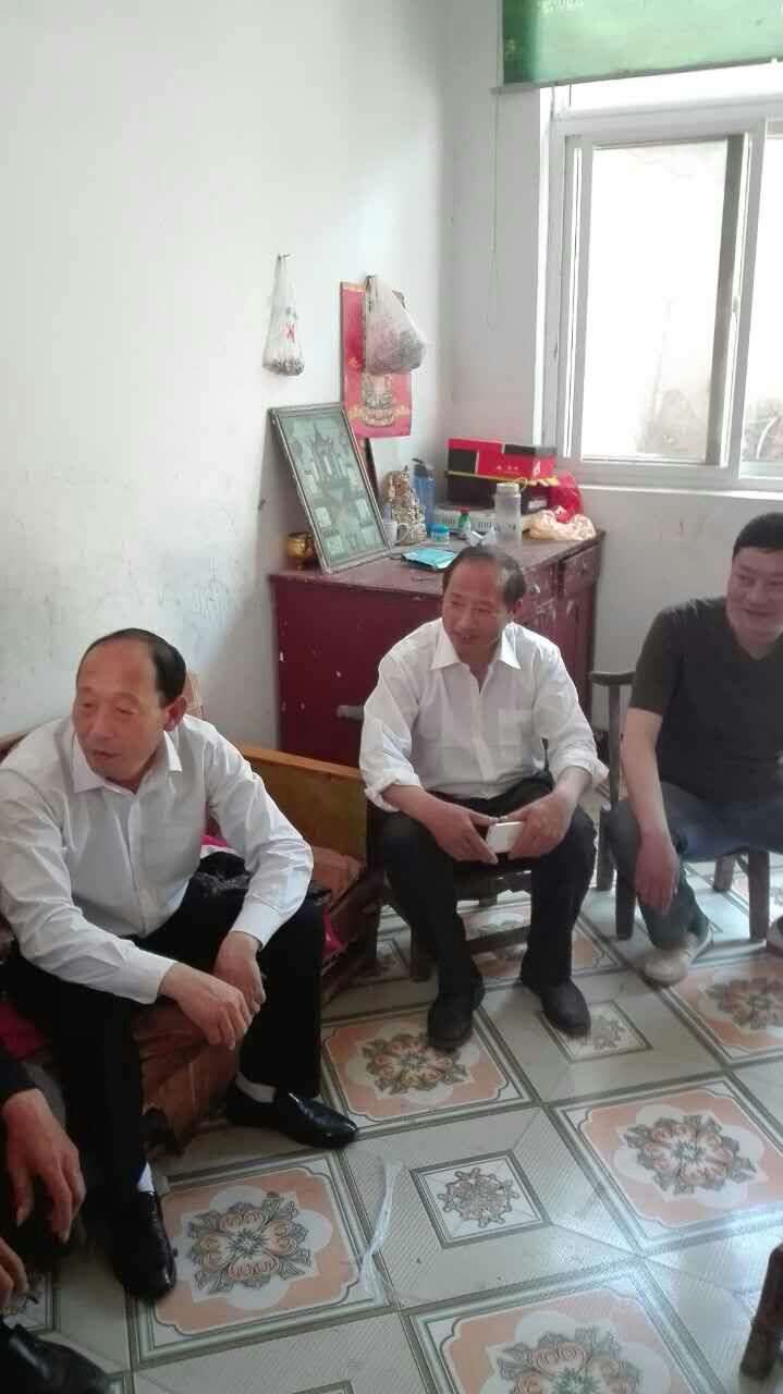 鲁山县政法委深入磙子营乡韩东村开展结对帮扶