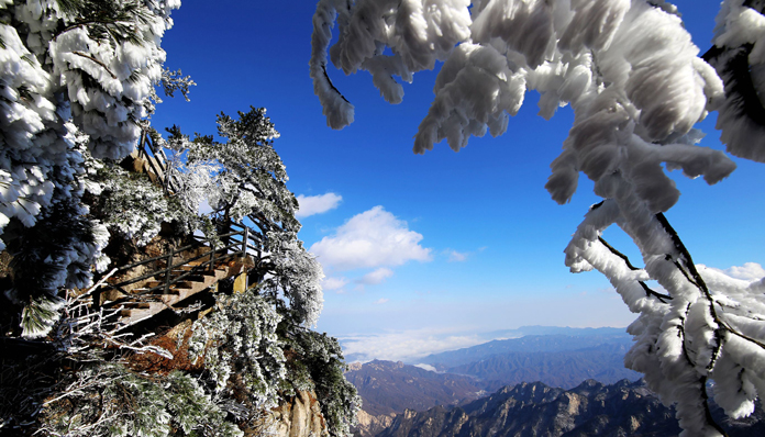 雪韵尧山  摄影 王建中18637579990.jpg