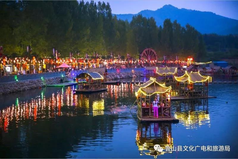 《不夜的山村》摄影：郭东伟.jpg
